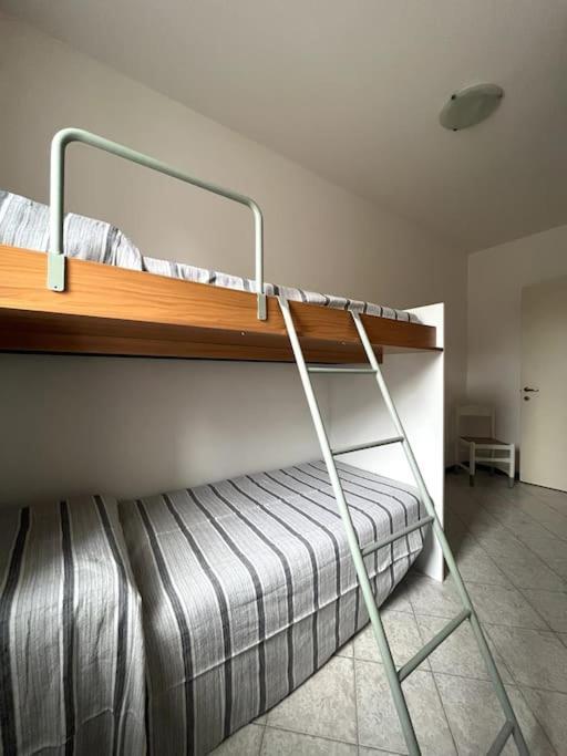 Ca' Nildes Apartment Clusane Bagian luar foto