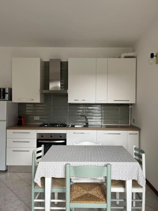 Ca' Nildes Apartment Clusane Bagian luar foto