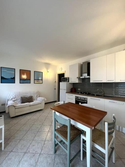 Ca' Nildes Apartment Clusane Bagian luar foto